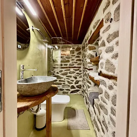 Atelies View House