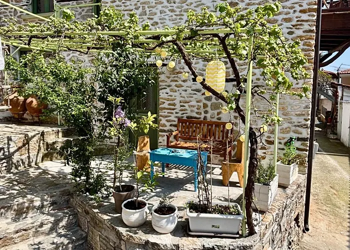 Atelies View House Apartman Potamia