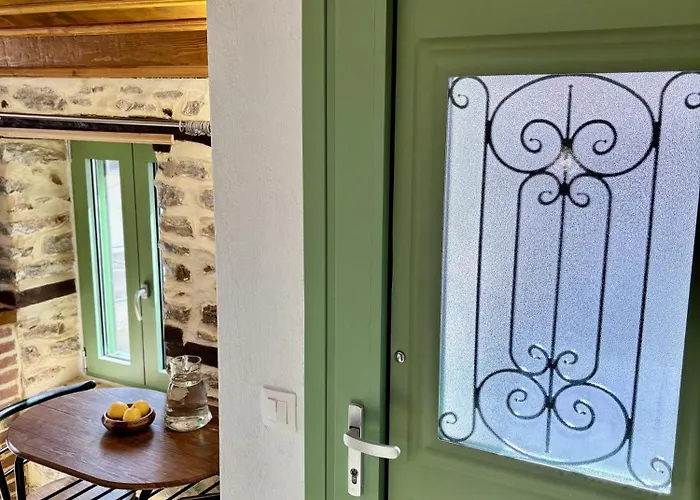 Atelies View House Potamia