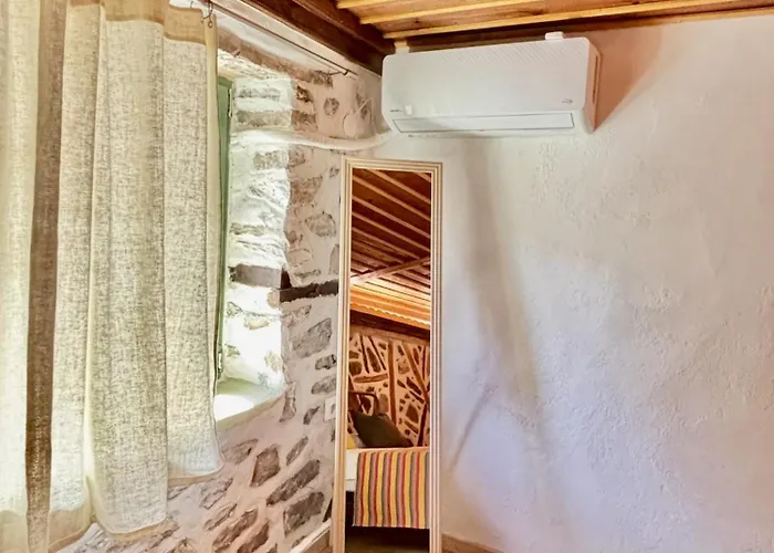 Atelies View House *