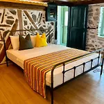Atelies View House *