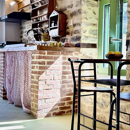 Atelies View House *